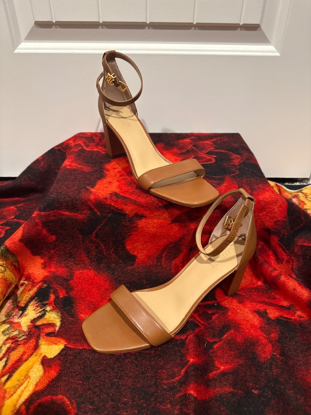 Sandals - Picture 3 of 3